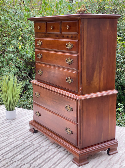 Nice Wooden 8 Drawer Dresser