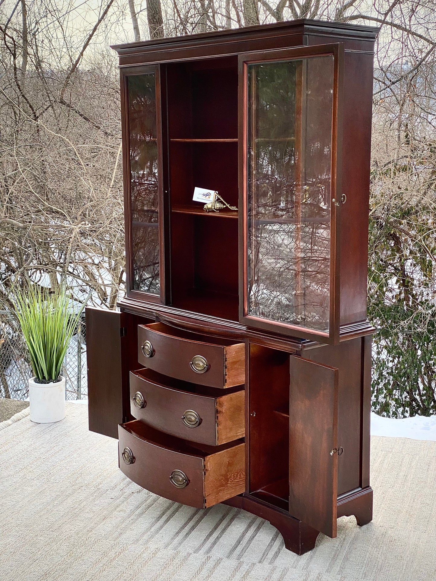 Vintage Federal Mahogany Hutch