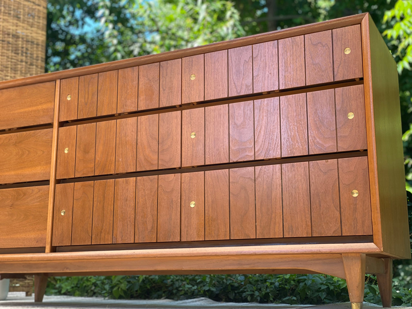 Retro MCM Kroehler 9 Drawer Dresser