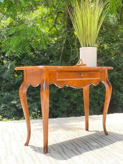 Ethan Allen Hallway Sofa Table