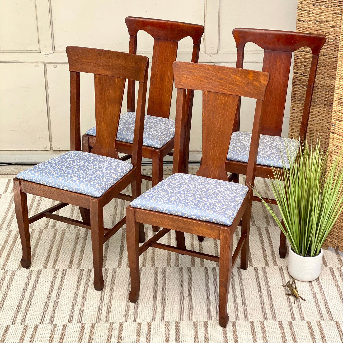 Nice Antique Set of 4 Oak Chairs