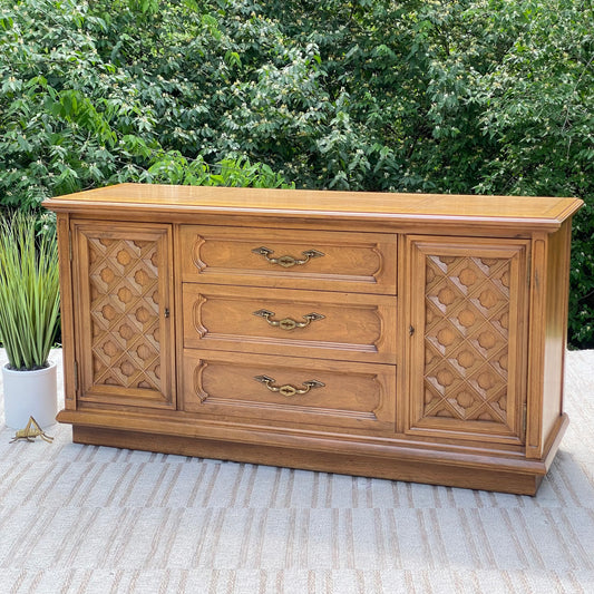 Vintage Wooden Thomasville Sideboard Credenza
