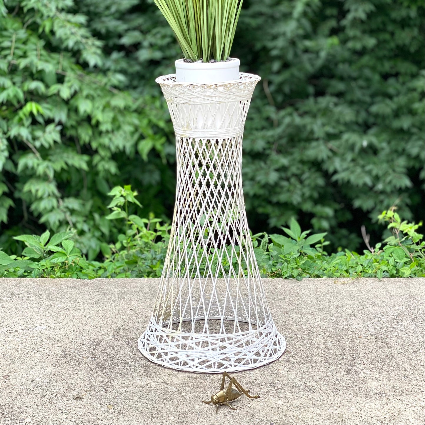 Vintage MCM Woodard Fiberglass Plant Stand