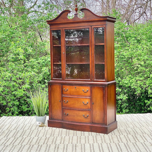 Vintage Federal Style Mahogany Display Hutch
