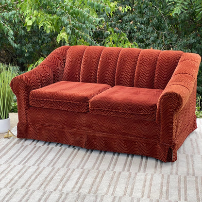 Vintage Swirl Raisin Loveseat