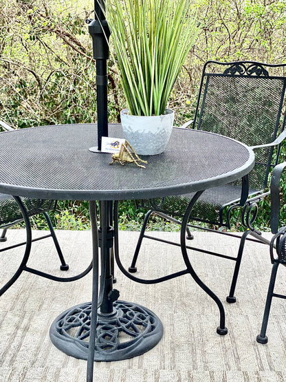 Nice Woodard Style Iron Patio Set