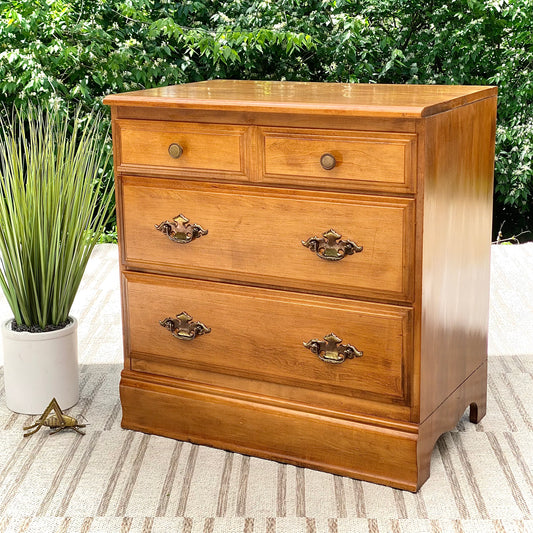 Small Vintage Wooden 3 Drawer Dresser