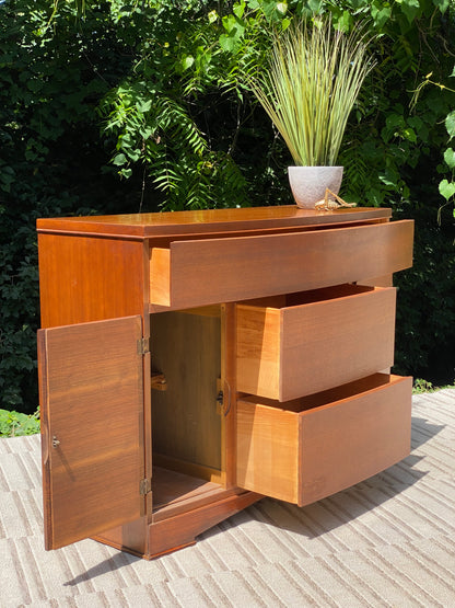 Vintage MCM Mid Century Buffet Credenza