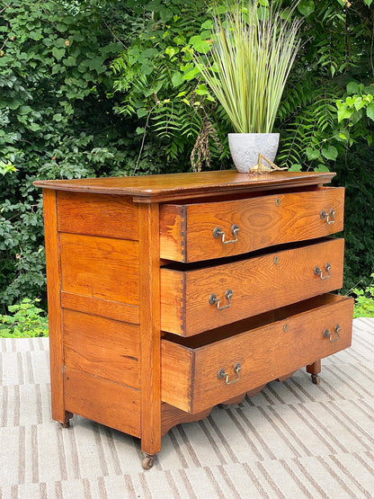 Vintage Oak 3 Drawer Dresser