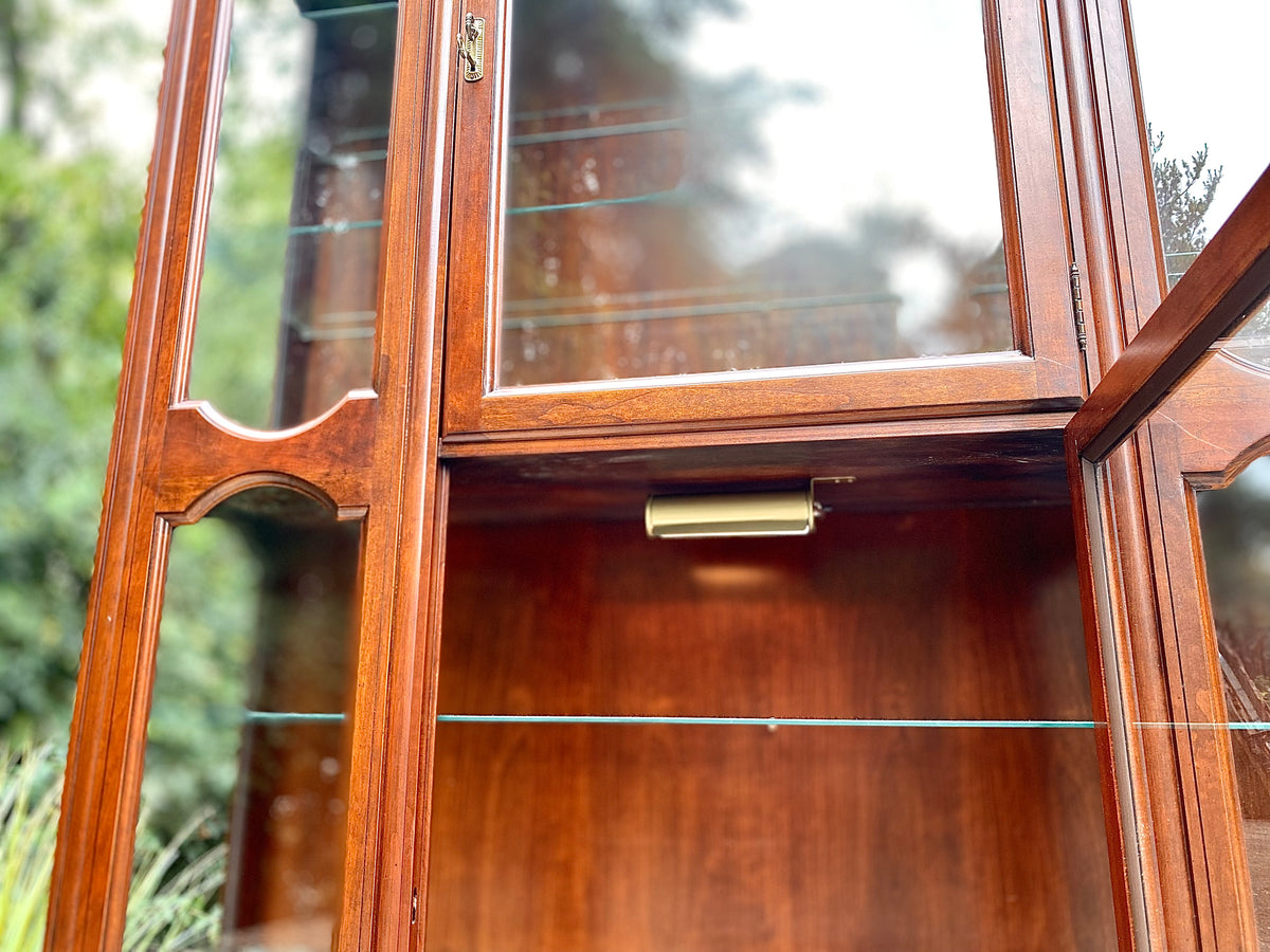 Nice Wooden Jasper 1 Piece Display Case