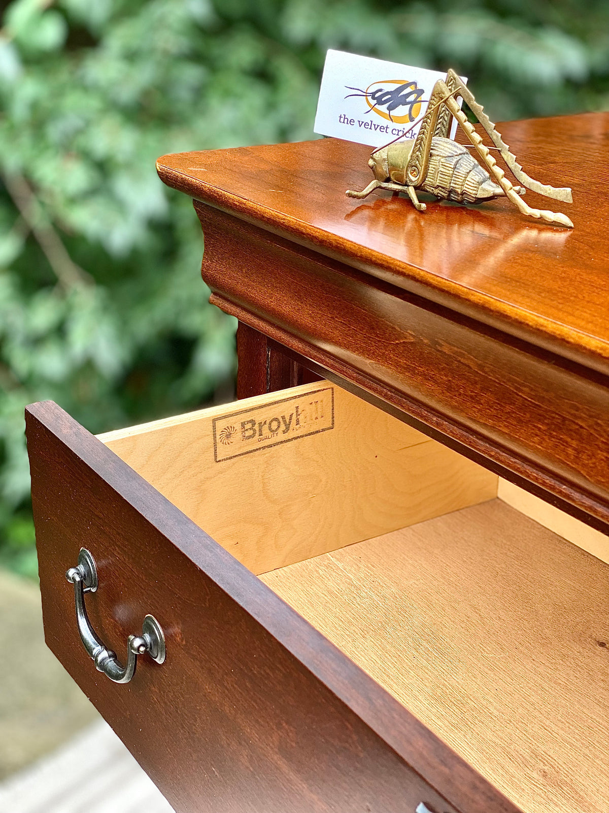 Nice Wooden Broyhill 5 Drawer Highboy Dresser