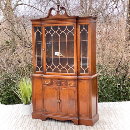Vintage Thomasville Walnut Display Hutch