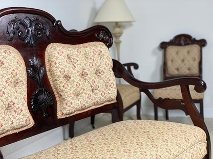 Antique 4 Set Upholstered Chairs