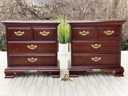 Nice Pair of Wooden Thomasville Nightstands