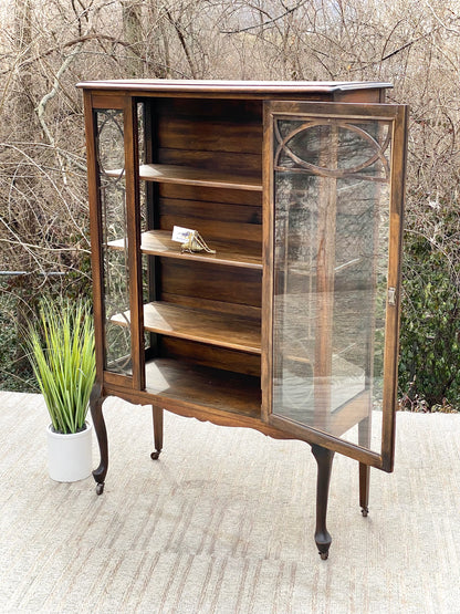 Gorgeous Vintage Display Curio Cabinet