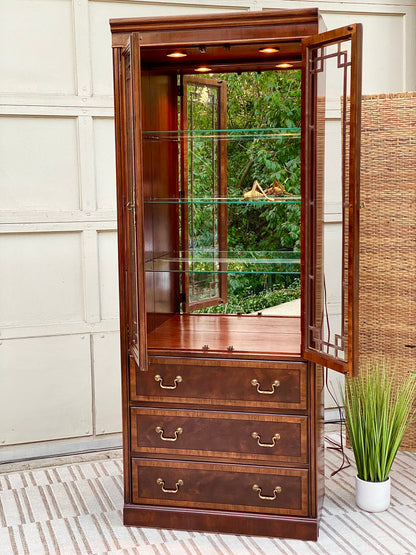 Beautiful Drexel Chippendale Lighted Display Cabinet