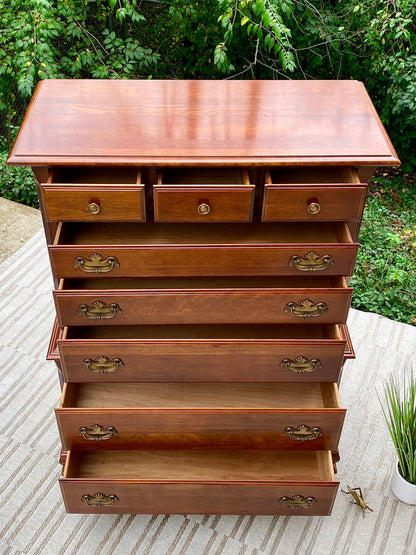 Nice Wooden 8 Drawer Dresser