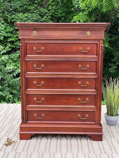 Nice Drexel 6 Drawer Highboy Dresser