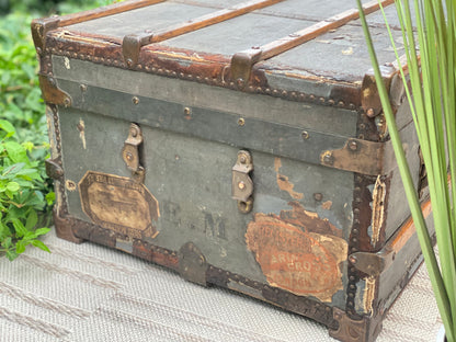 Antique Local Cincinnati Mulhauser Travel Trunk