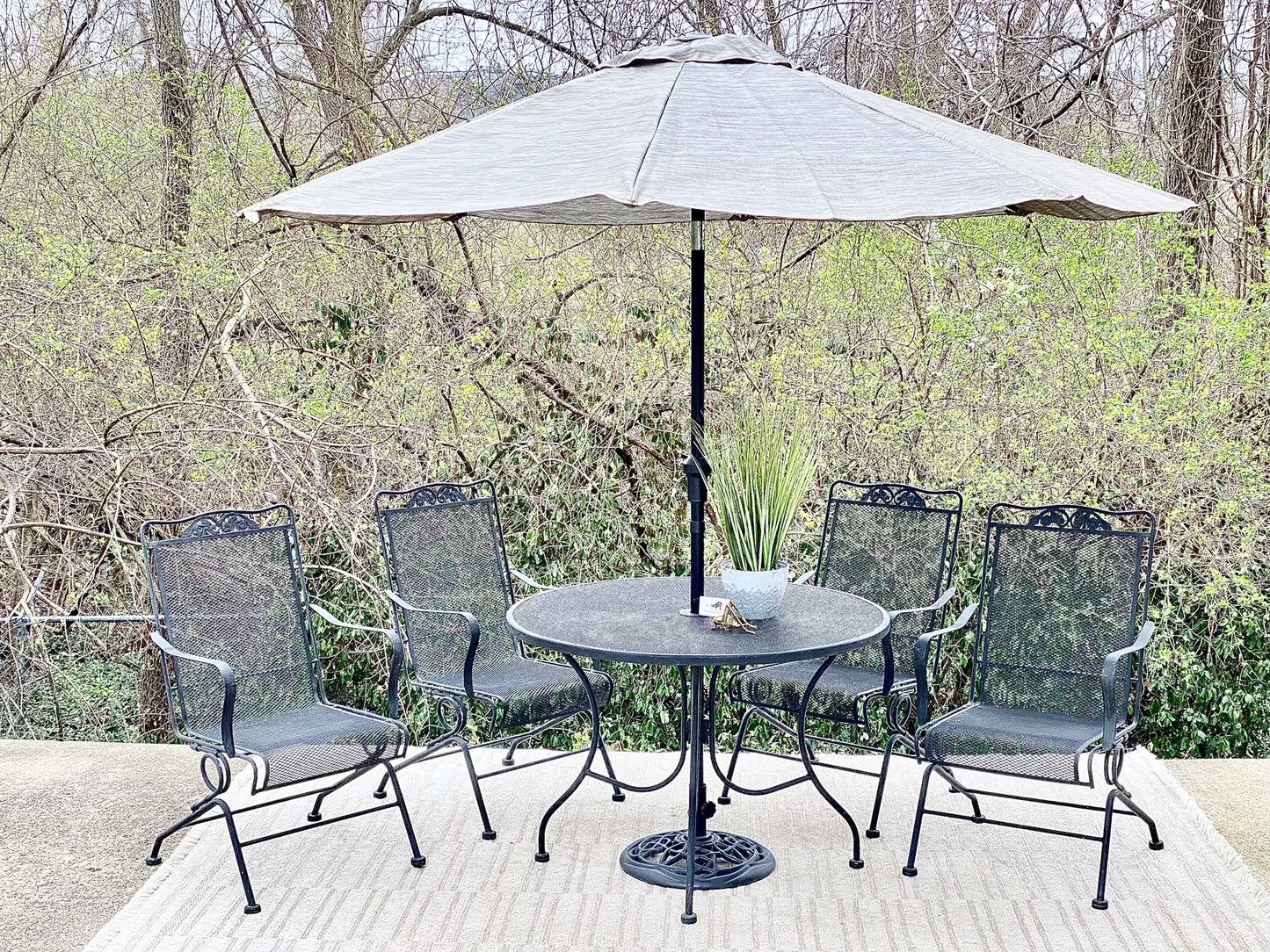 Nice Woodard Style Iron Patio Set