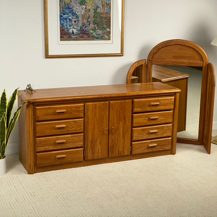 Vintage Oak Broyhill Dresser