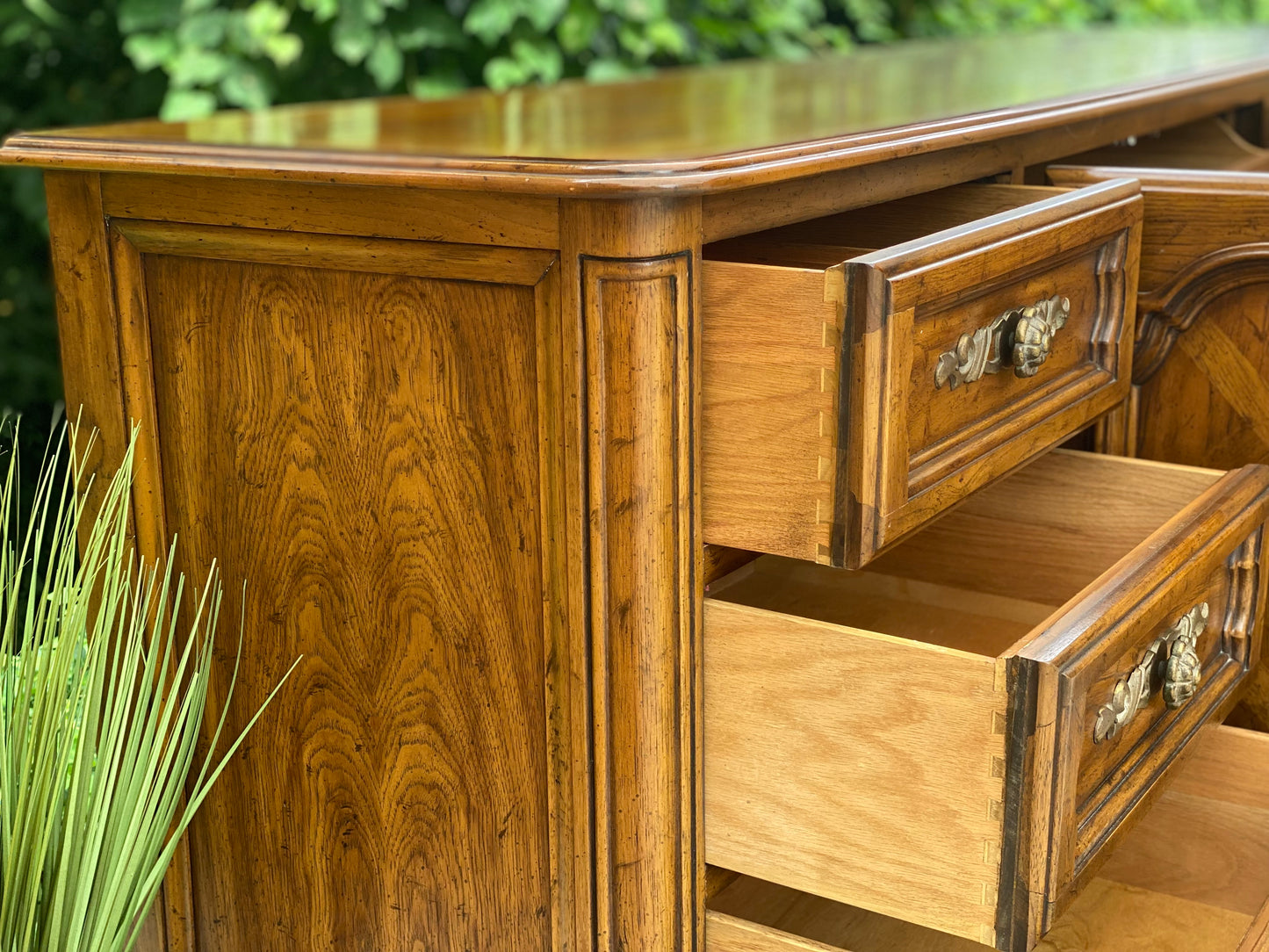 Vintage Drexel 9 Drawer Dresser