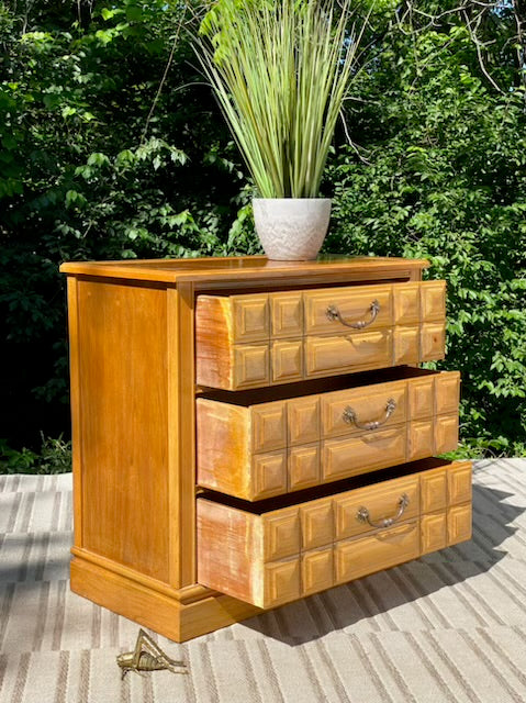 Vintage Wooden 3 Drawer Dresser