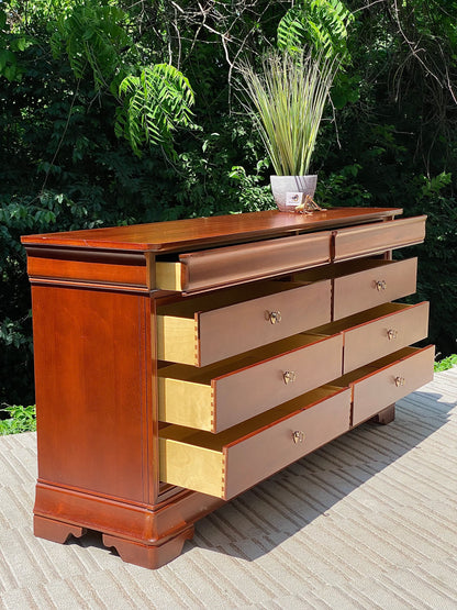Nice Thomasville Wooden 6 Drawer Lowboy Dresser