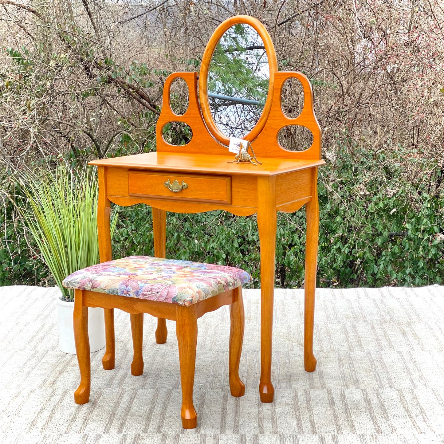 Nice Wooden Vanity and Seat