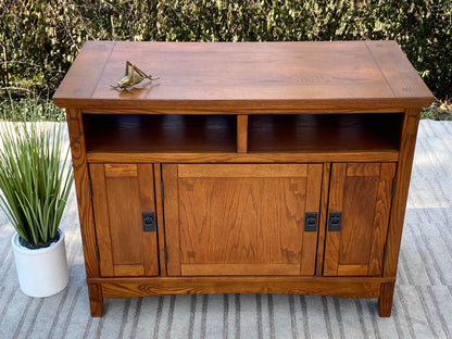 Nice Arts & Crafts Style Media Cabinet