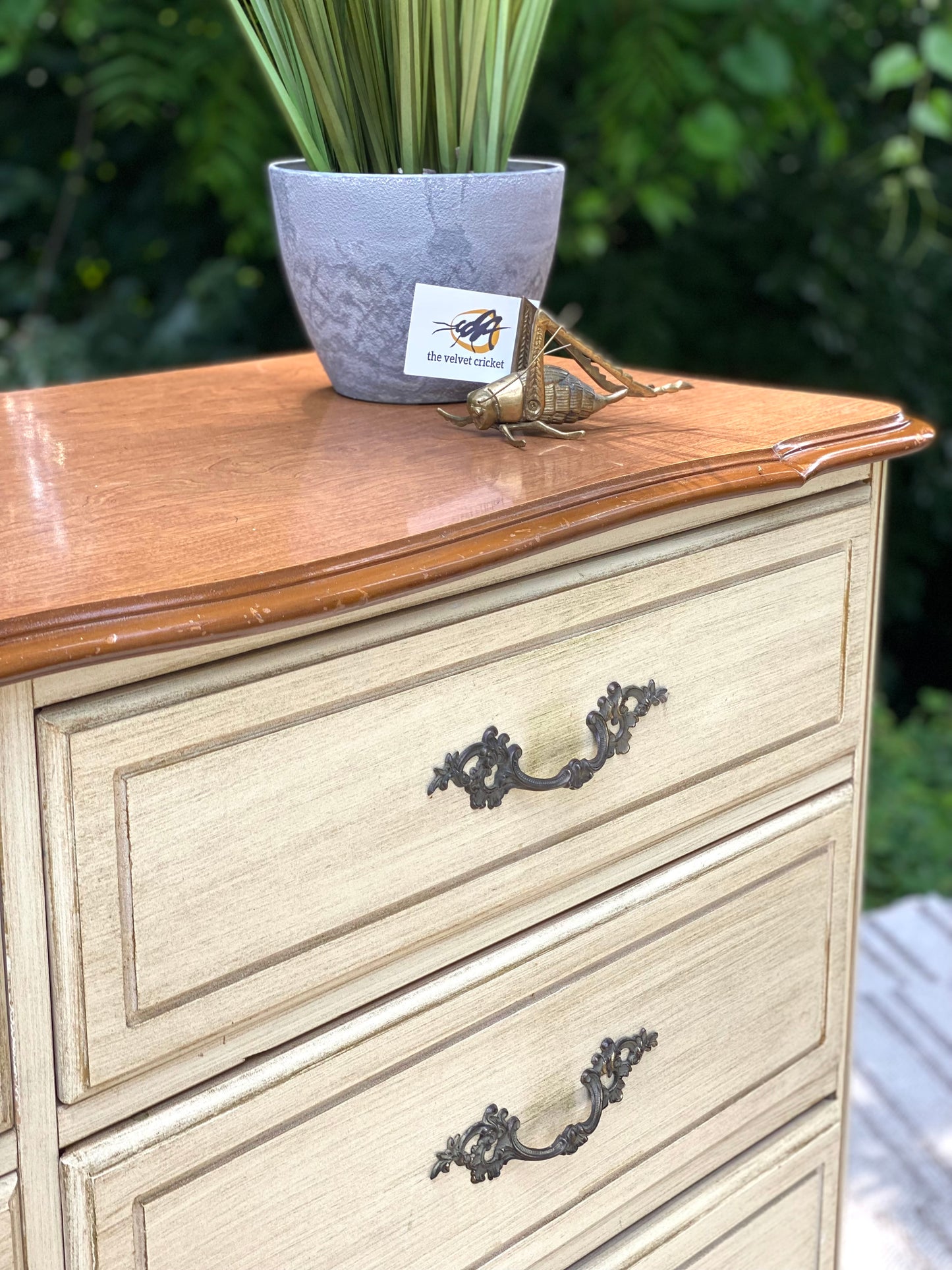 Vintage French Provincial Wooden 6 Drawer Dresser