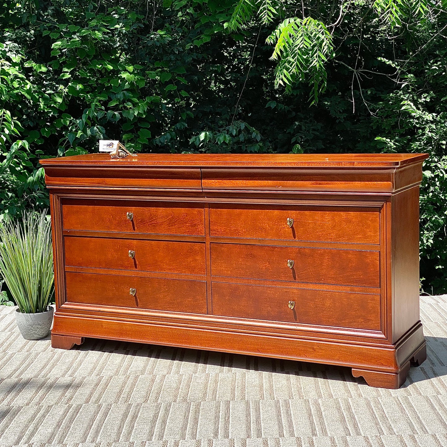 Nice Thomasville Wooden 6 Drawer Lowboy Dresser