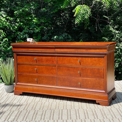 Nice Thomasville Wooden 6 Drawer Lowboy Dresser