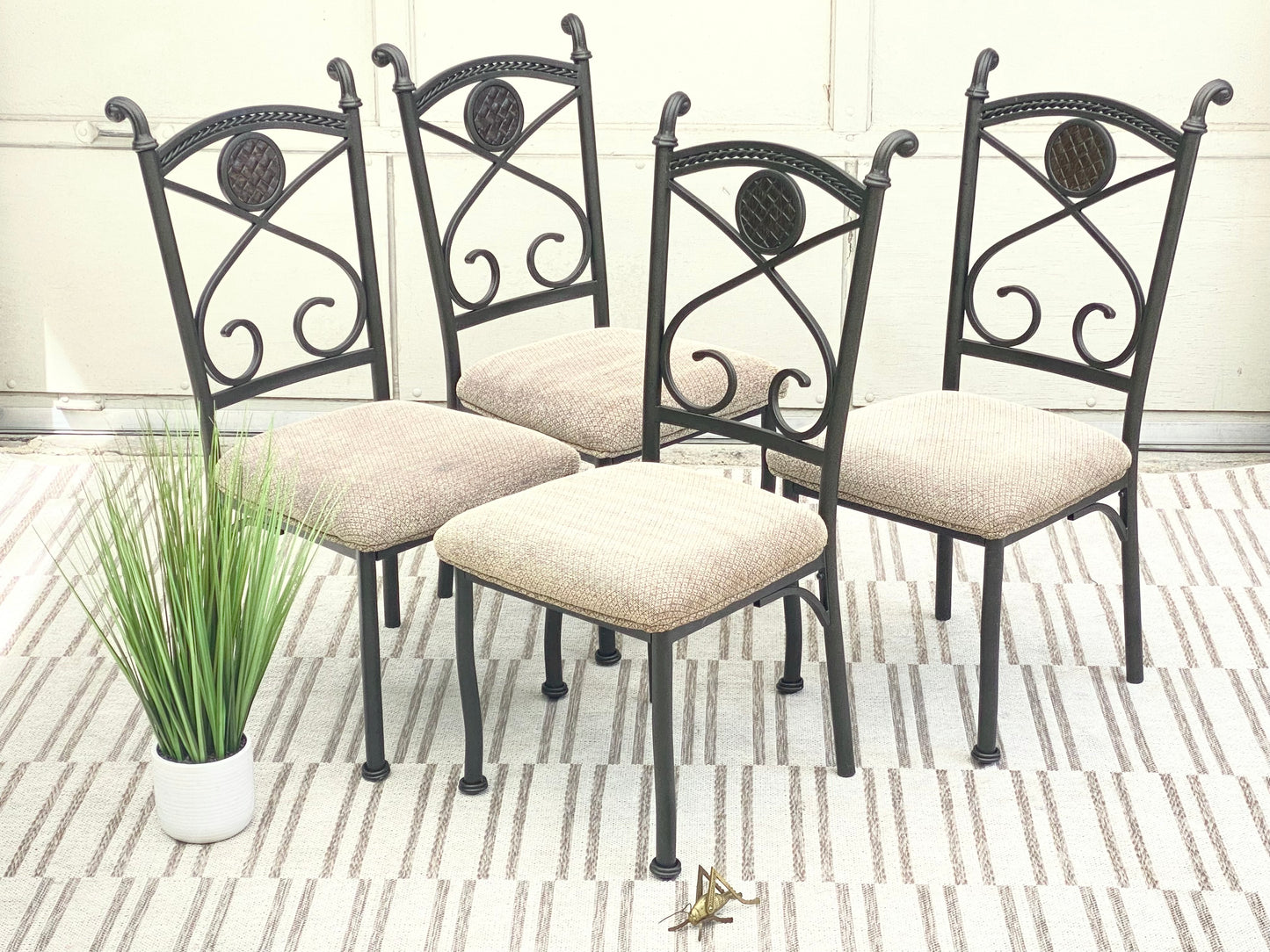 Modern Set of 4 Metal Chairs