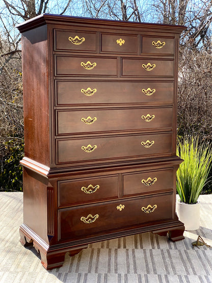 Vintage Thomasville Wooden 7 Drawer Dresser