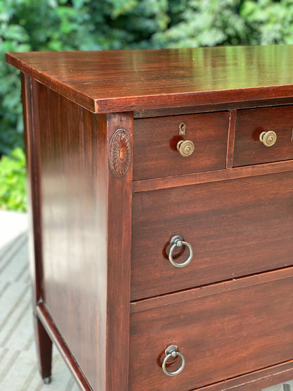 Gorgeous Vintage Wooden 5 Drawer Dresser