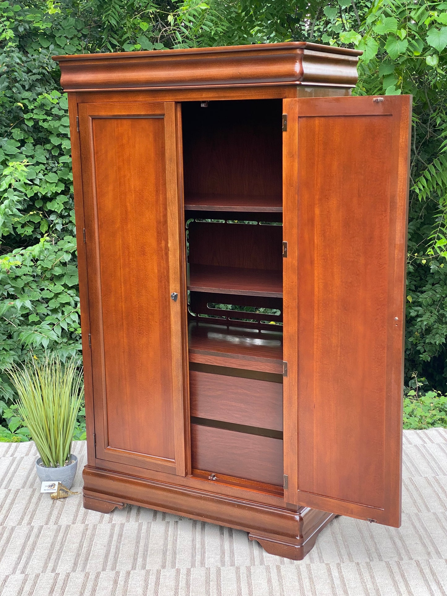 Nice Broyhill Wooden Wardrobe Armoire Cabinet