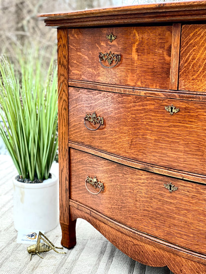 Vintage Oak 4 Drawer Dresser
