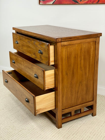Arts & Crafts Style Amercian Signature Oak 3 Drawer Dresser