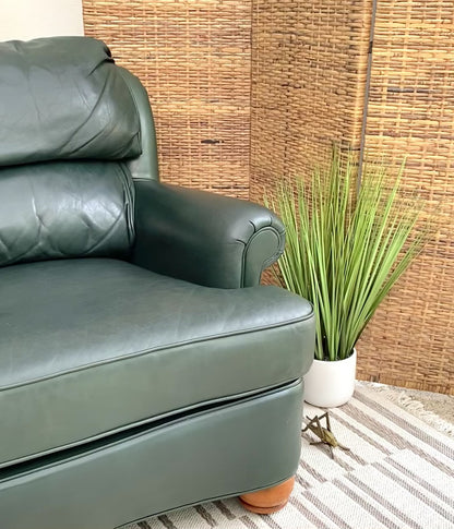 Nice Green Leather sofa